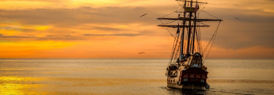  sunset-boat-sea-ship-37730.jpeg